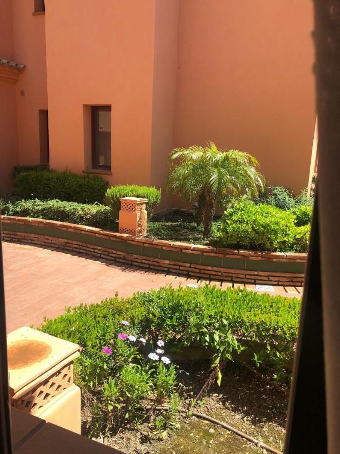 Elegant 2Br Apartment Puerto Banus Marbella Just 12 Minutes Away By G00Giemaps Estepona Eksteriør billede