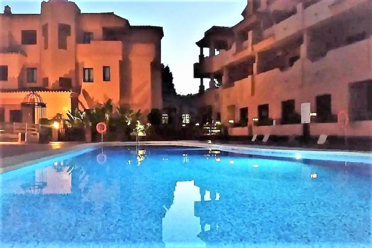Elegant 2Br Apartment Puerto Banus Marbella Just 12 Minutes Away By G00Giemaps Estepona Eksteriør billede
