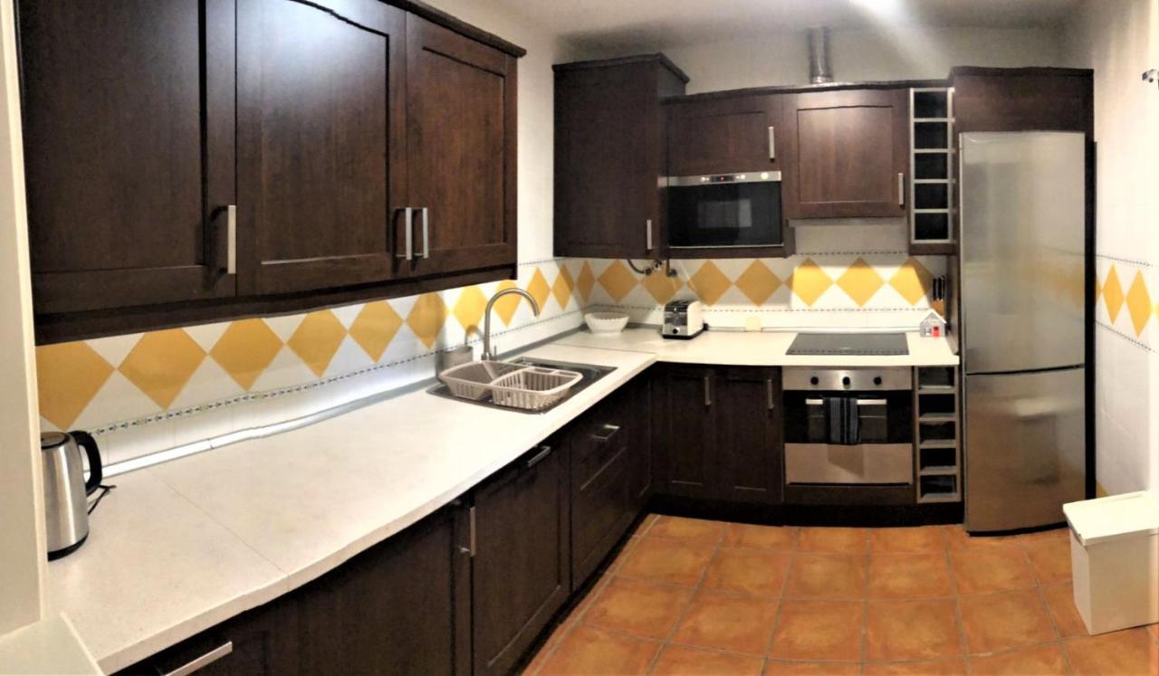 Elegant 2Br Apartment Puerto Banus Marbella Just 12 Minutes Away By G00Giemaps Estepona Eksteriør billede