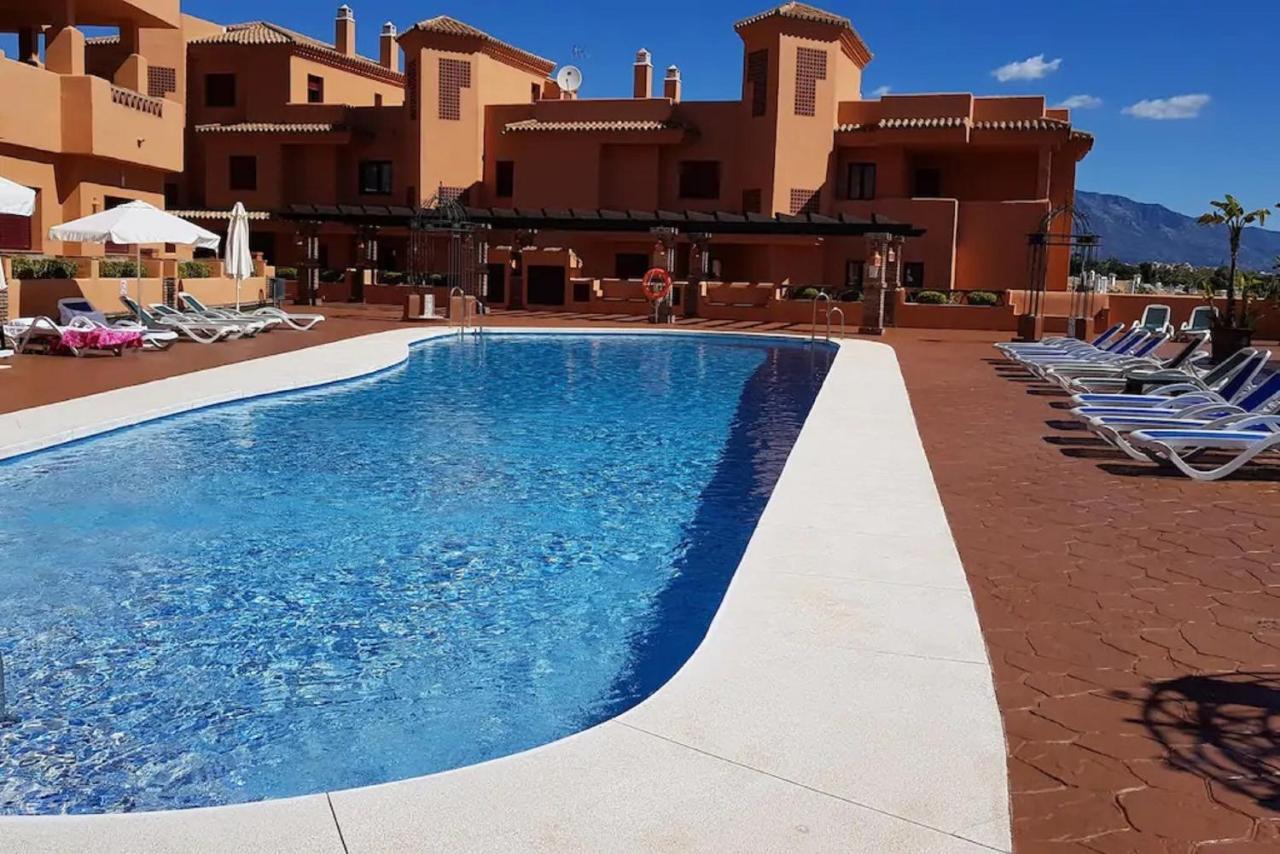 Elegant 2Br Apartment Puerto Banus Marbella Just 12 Minutes Away By G00Giemaps Estepona Eksteriør billede